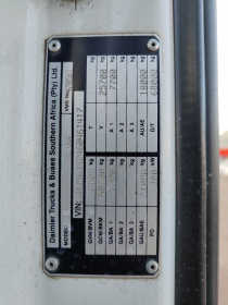 CHASSIS_MAKERS_PLATE