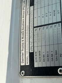 CHASSIS_MAKERS_PLATE