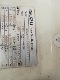 CHASSIS_MAKERS_PLATE