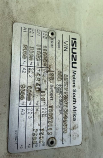 CHASSIS_MAKERS_PLATE