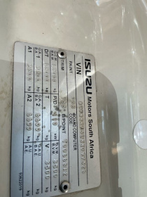 CHASSIS_MAKERS_PLATE