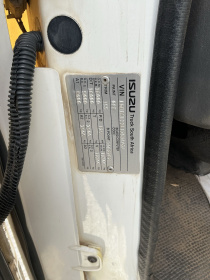 CHASSIS_MAKERS_PLATE