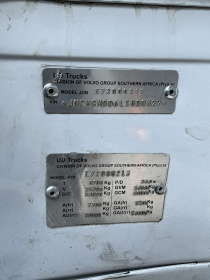 CHASSIS_MAKERS_PLATE
