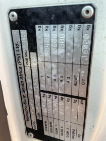 CHASSIS_MAKERS_PLATE